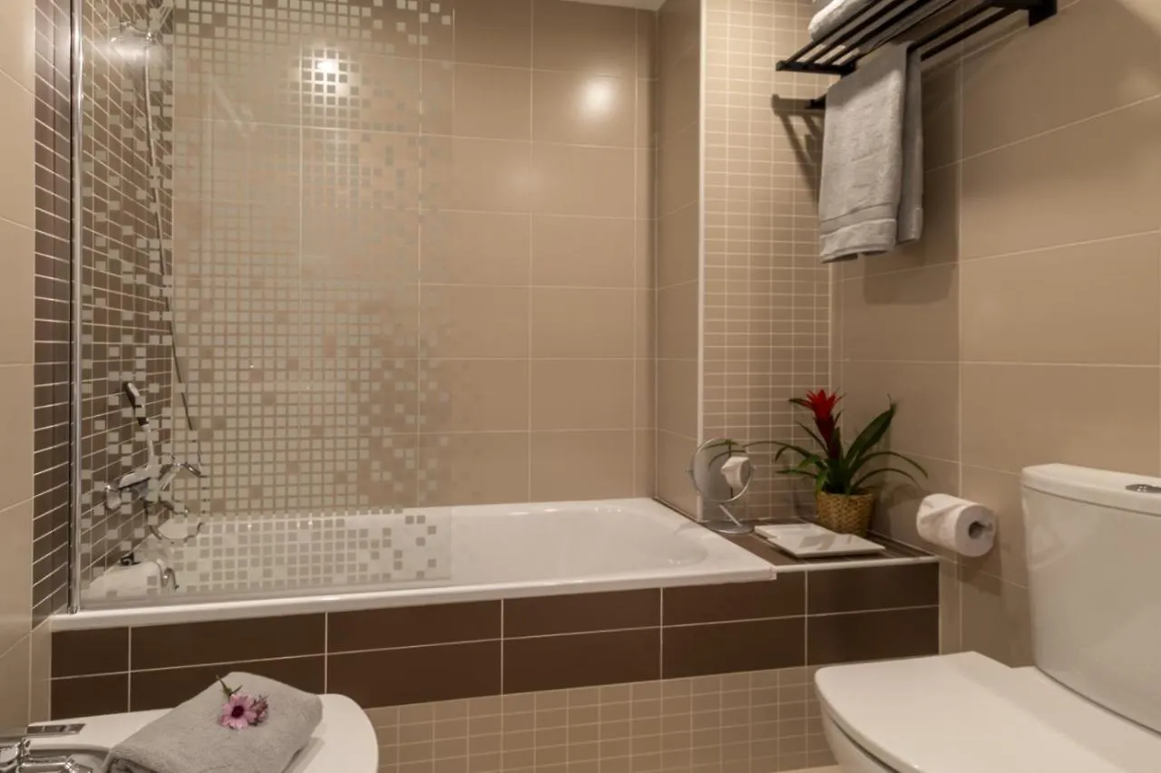 Casa Sol Duplex Penthouse, Pool, Bbq, Sauna, Gym Fuengirola 0*,